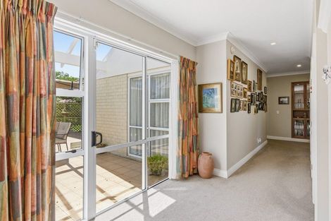 Photo of property in 9 Maple Lane, Waikanae, 5036