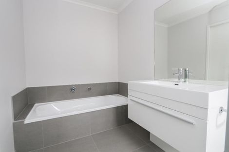 Photo of property in 4/1 Hibiscus Avenue, Hamilton Lake, Hamilton, 3204