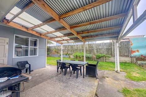 Photo of property in 4 Dawick Street, Foxton Beach, Foxton, 4815