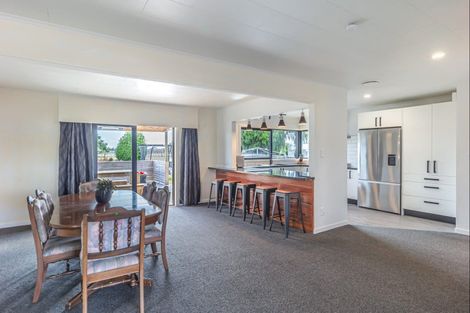 Photo of property in 75 Kennedy Drive, Levin, 5510