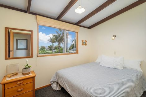 Photo of property in 54 Oyster Drive, Cooks Beach, Whitianga, 3591