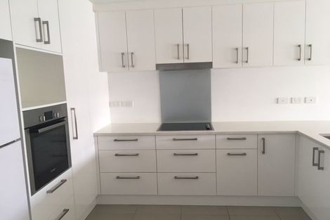 Photo of property in Apollo Apartments, 201/46 Rosedale Road, Rosedale, Auckland, 0632