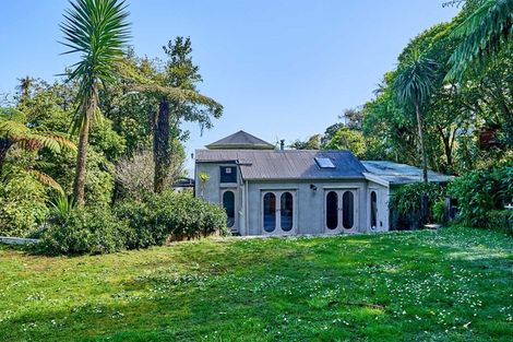 Photo of property in 30 Ferry Road, Days Bay, Lower Hutt, 5013