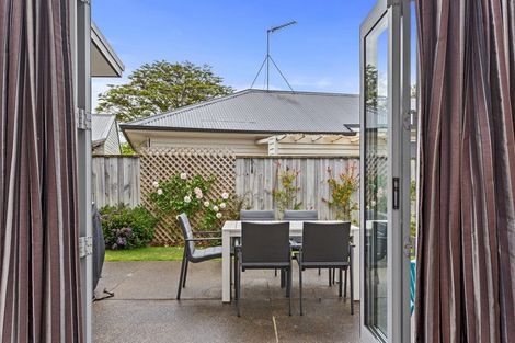 Photo of property in 28 Bank Street, Amberley, 7410