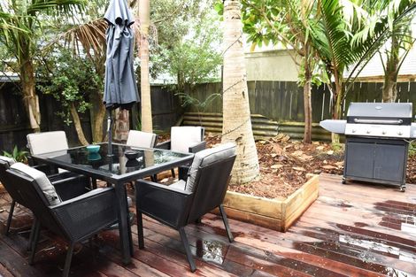 Photo of property in 171a Beach Haven Road, Beach Haven, Auckland, 0626