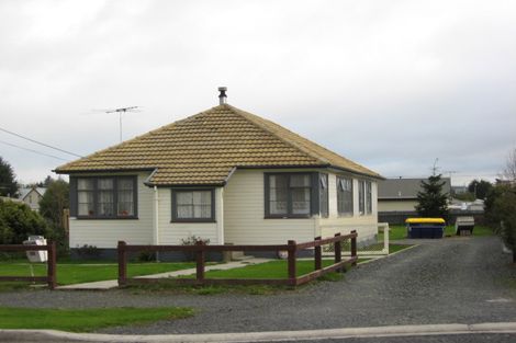 Photo of property in 22 Johnson Street, Milton, 9220