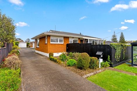 Photo of property in 1/4 Waterloo Road, Milford, Auckland, 0620