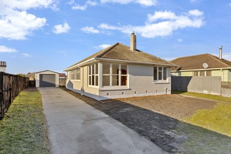 Photo of property in 32 Carisbrooke Street, Aranui, Christchurch, 8061