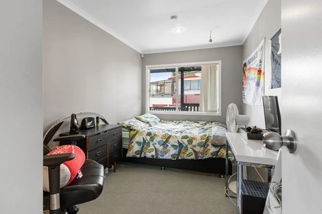 Photo of property in 152 Everglade Drive, Totara Heights, Auckland, 2105