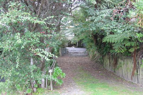 Photo of property in 11 Tutaritari Road, Hahei, Whitianga, 3591