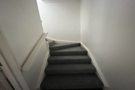 Photo of property in 19 Kilkelly Close, Tawa, Wellington, 5028