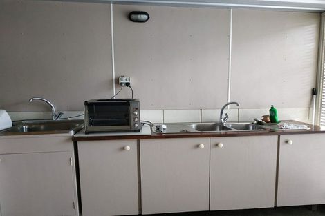 Photo of property in 28 Rotoiti Avenue, Pakuranga Heights, Auckland, 2010