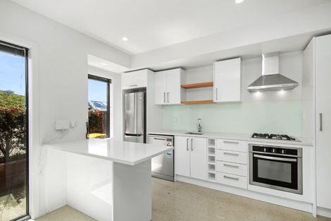 Photo of property in 1/50 Mandalay Terrace, Khandallah, Wellington, 6035