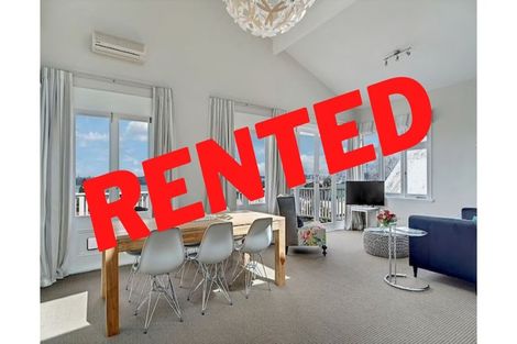 Photo of property in 2/15a Kerr Street, Devonport, Auckland, 0624