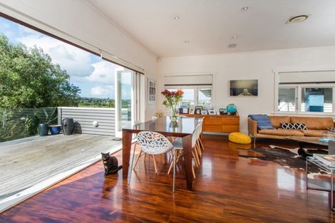 Photo of property in 6 Westmere Crescent, Westmere, Auckland, 1022