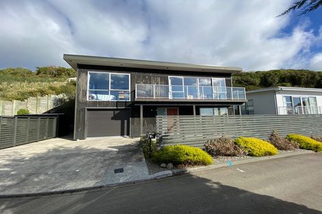 Photo of property in 7g Marjory Close, Broadmeadows, Wellington, 6035