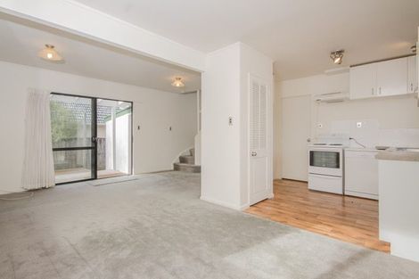 Photo of property in 1/3 Gloria Avenue, Te Atatu Peninsula, Auckland, 0610