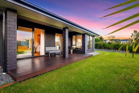 Photo of property in 1 Kaituhi Lane, Coatesville, 0793