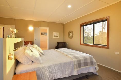 Photo of property in 54 Happy Jacks Road, Mahia, 4198