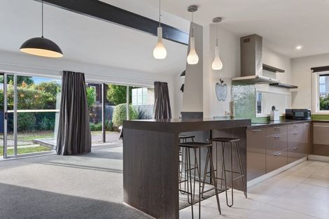 Photo of property in 30 Highfield Place, Avonhead, Christchurch, 8042