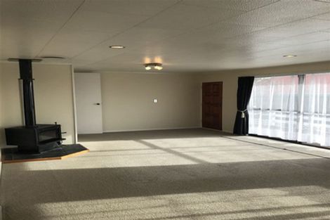 Photo of property in 5 Mataura Place, Clover Park, Auckland, 2019