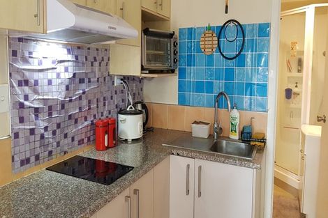 Photo of property in 77 Lake Road, Northcote, Auckland, 0627