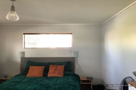 Photo of property in 98 Maupuia Road, Maupuia, Wellington, 6022