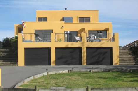 Photo of property in 53 Rua Avenue, Waitarere Beach, Levin, 5510