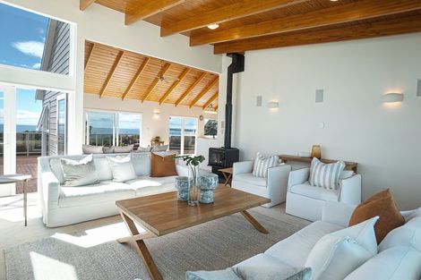 Photo of property in 42 Marellen Drive, Red Beach, 0932