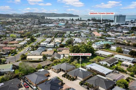 Photo of property in 10 Waitaha Close, Orewa, 0931