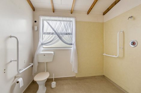 Photo of property in 82 Avenue Road, West End, Timaru, 7910