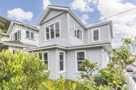 Photo of property in 10 Park Street, Thorndon, Wellington, 6011