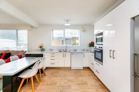 Photo of property in 4/6 Gilbert Street, New Plymouth, 4310