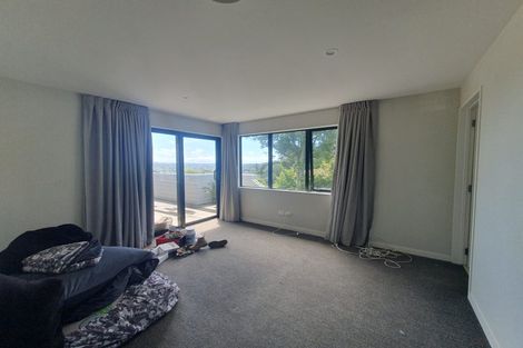 Photo of property in 1 Mataki Way, Glen Eden, Auckland, 0602