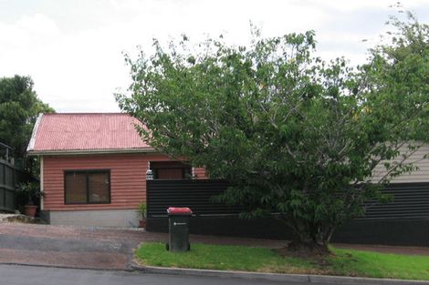 Photo of property in 243 Whitney Street, Blockhouse Bay, Auckland, 0600