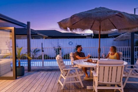 Photo of property in 24 Raiha Street, Papamoa Beach, Papamoa, 3118