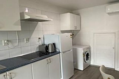 Photo of property in 6 Judkins Crescent, Cockle Bay, Auckland, 2014