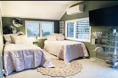 Photo of property in 837a Whangaparaoa Road, Manly, Whangaparaoa, 0930