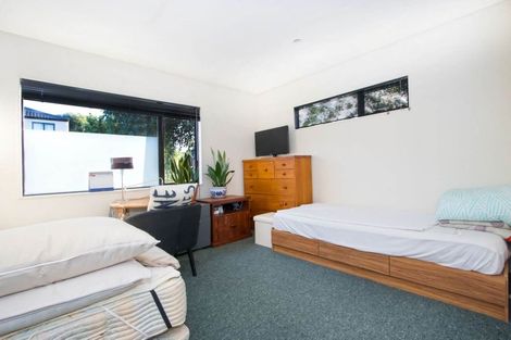 Photo of property in 1/44 Fields Parade, Oteha, Auckland, 0632
