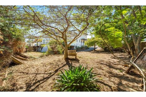 Photo of property in 7 Celsmere Lane, Te Atatu Peninsula, Auckland, 0610