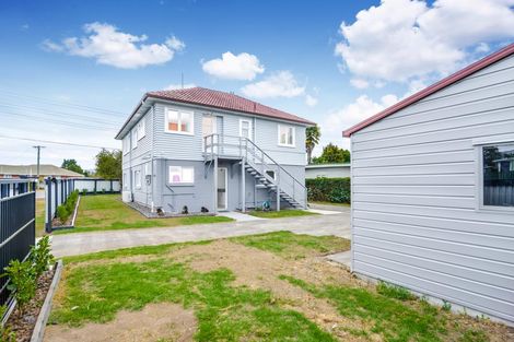 Photo of property in 30 Woodglen Road, Glen Eden, Auckland, 0602