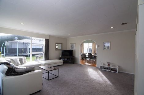 Photo of property in 88 Morrow Avenue, St Andrews, Hamilton, 3200