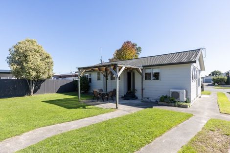 Photo of property in 52 Leicester Avenue, Tamatea, Napier, 4112