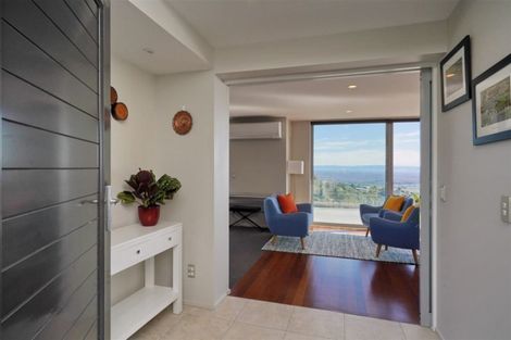 Photo of property in 5 Peregrine Close, Mount Pleasant, Christchurch, 8081