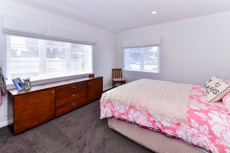 Photo of property in 80 Seddon Street, Pukekohe, 2120