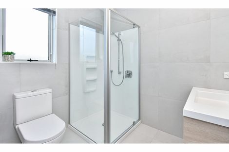 Photo of property in 7 Waituarua Drive, Takanini, 2112