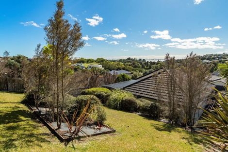 Photo of property in 26 Waipuna Grove, Welcome Bay, Tauranga, 3112