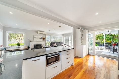 Photo of property in 25 Field Street, Silverstream, Upper Hutt, 5019