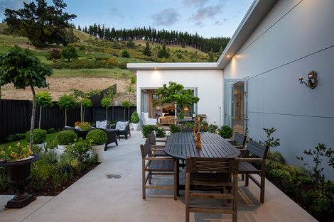 Photo of property in 32 Naylor Street, Clyde, 9330