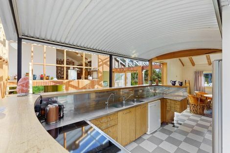 Photo of property in Stringer House, 224 Main Road South, Raumati South, Paraparaumu, 5032